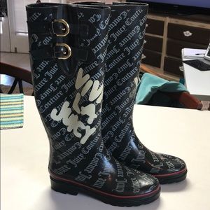 Juicy Couture black rain boots size 8